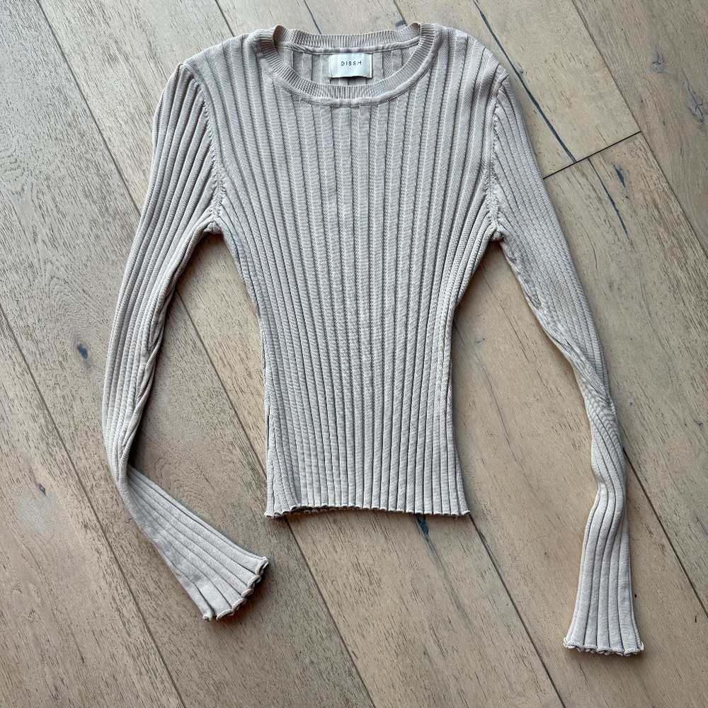 DISSH ribbed top